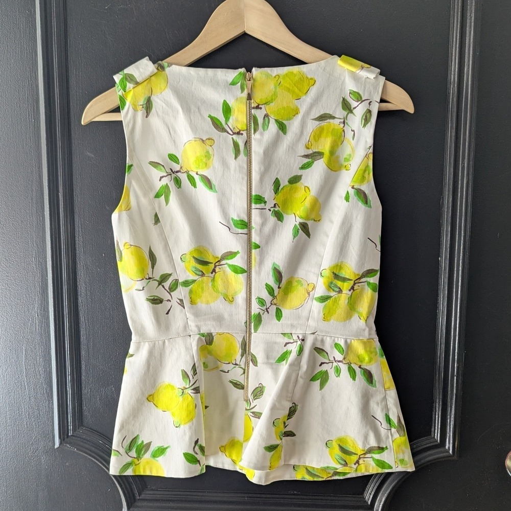 Kate Spade NY Lemon Print Peplum Top White Yellow Bows Structured Preppy Sz 2‎ - Picture 2 of 8